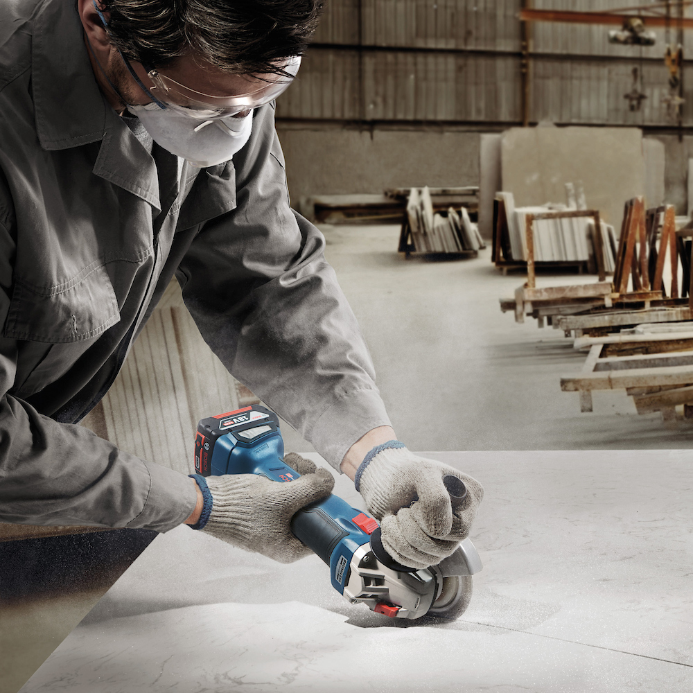 Amoladora inalámbrica de 5" Bosch GWS 18V-10 18V SB - Imagen 4