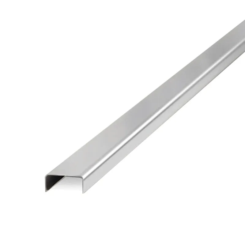 Listello Clásico Brillante 9 mm x 20 mm x 2,5 m 430/02