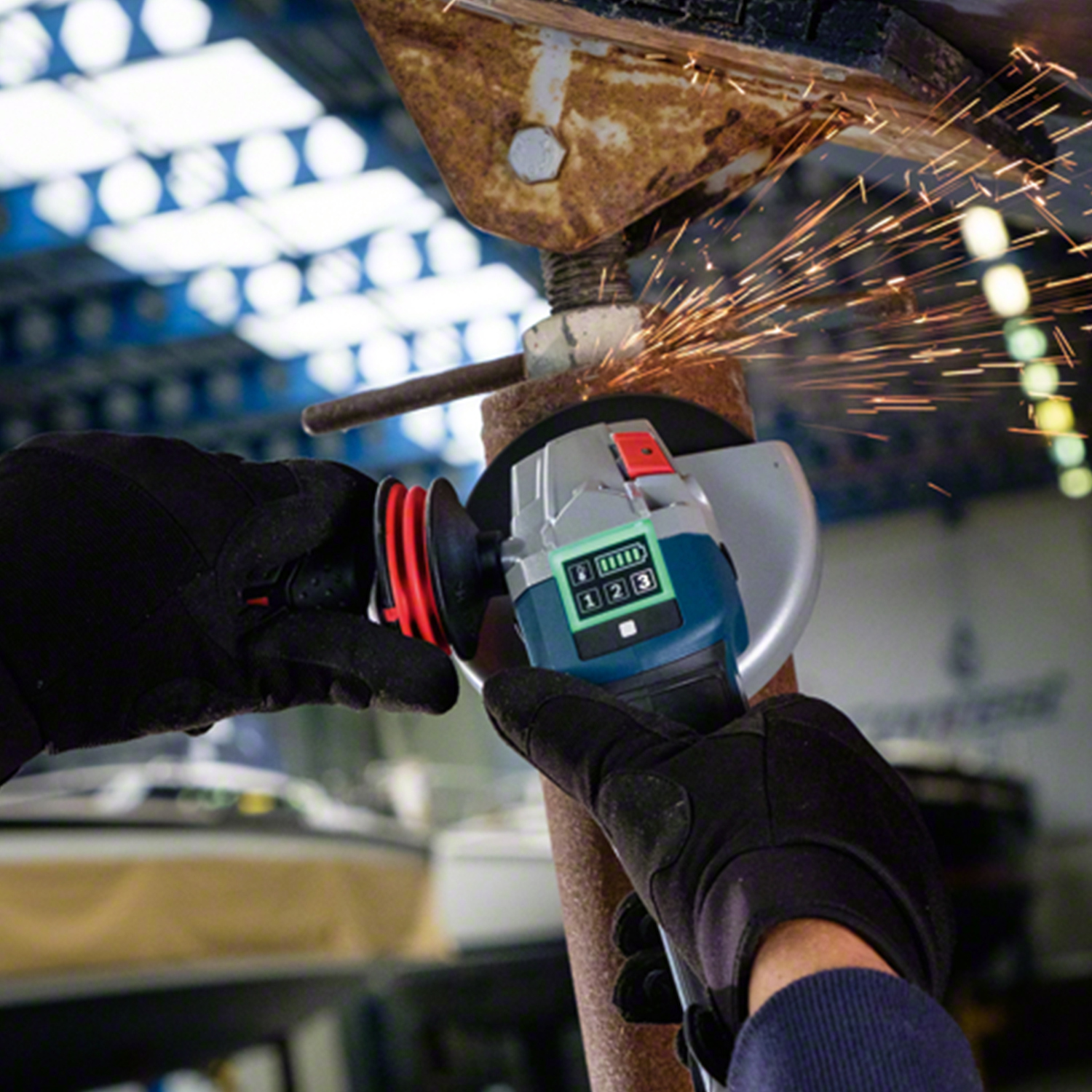 Amoladora inalámbrica Bosch GWS 18V-10 PSC 18V SB c/maletín - Imagen 4