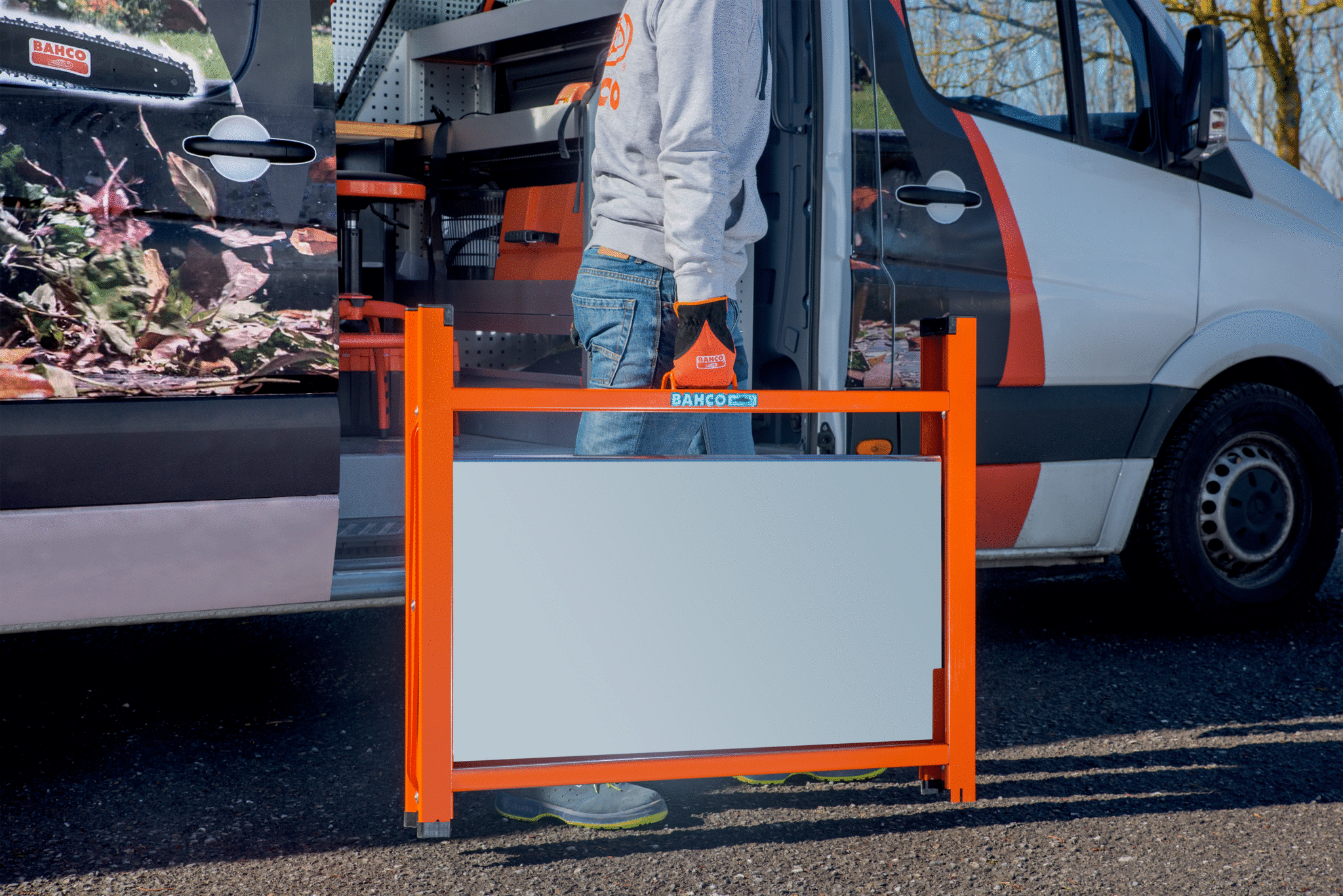 Banco/Mesa de trabajo plegable con encimera galvanizada de 840 mm x 510 mm x 1200 mm - BAHCO 1495FWB120TS - Imagen 3